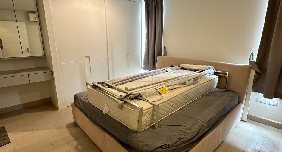 For sale 2 ベッドルーム condo in Khlong San, Bangkok