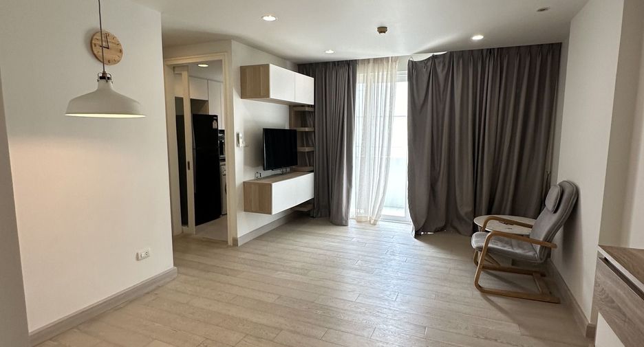 For sale 2 ベッドルーム condo in Khlong San, Bangkok