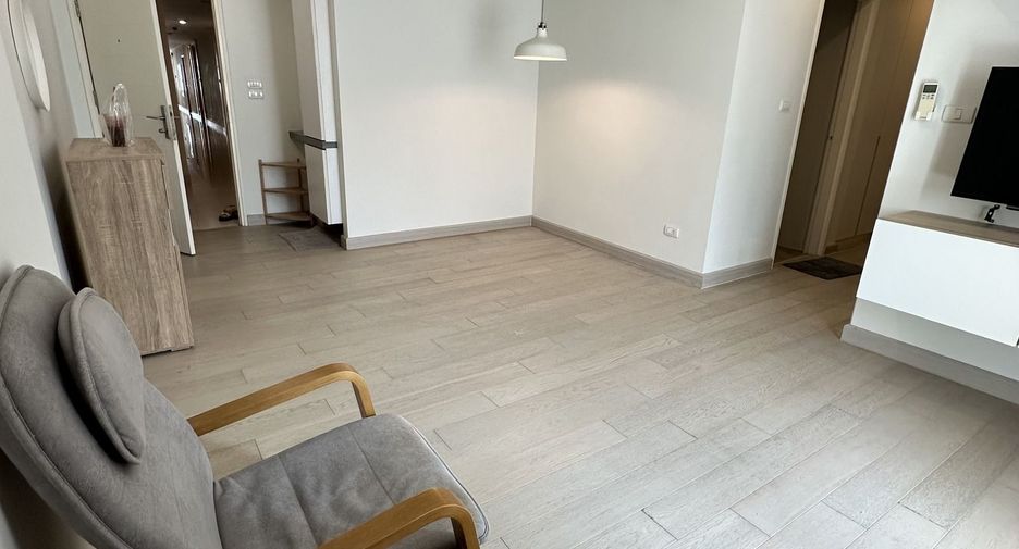 For sale 2 ベッドルーム condo in Khlong San, Bangkok