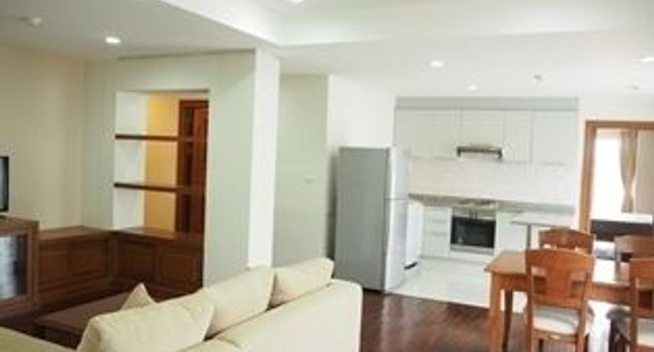 For rent 2 bedrooms condo in Pathum Wan, Bangkok