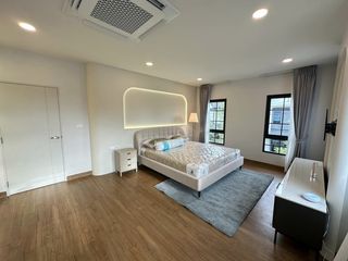 出租 4 卧室 独立屋 在 Bang Phli, Samut Prakan