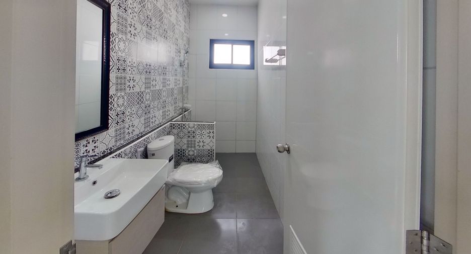 Haus zum Kauf mit 3 Zimmer in Saraphi, Chiang Mai