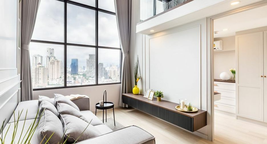 For sale 1 bed condo in Sathon, Bangkok
