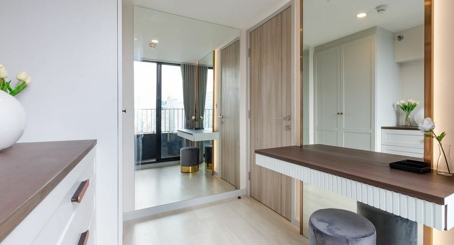 For sale 1 bed condo in Sathon, Bangkok