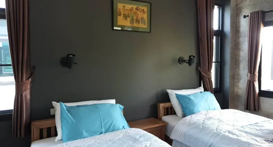For sale and for rent 5 bedrooms villa in Saraphi, Chiang Mai