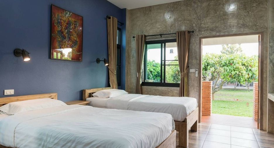 For sale and for rent 5 bedrooms villa in Saraphi, Chiang Mai