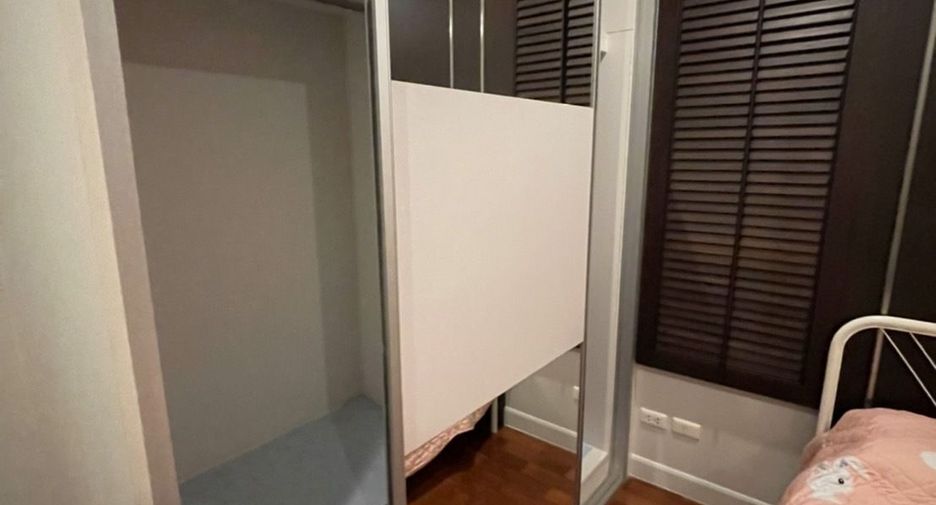 Condo en alquiler de 2 habitaciones en Khlong Toei, Bangkok