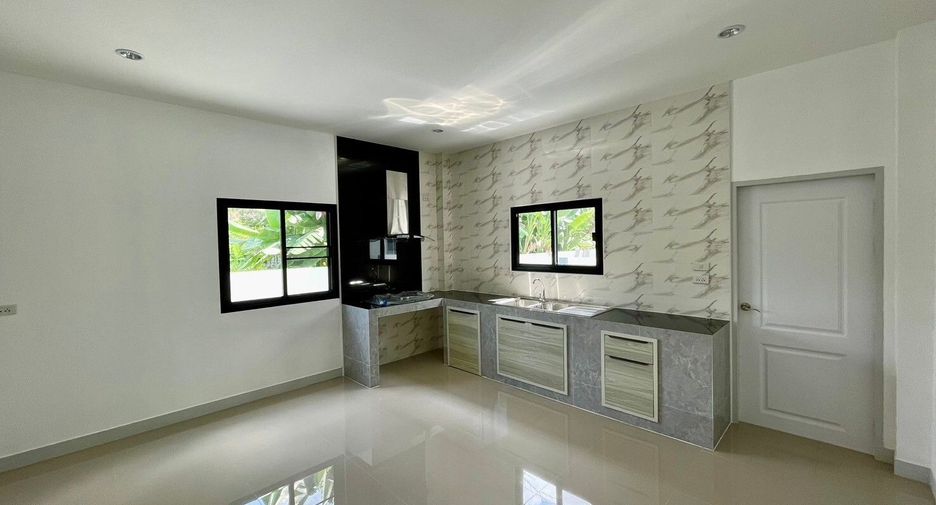 出售 4 卧室 独立屋 在 San Sai, Chiang Mai