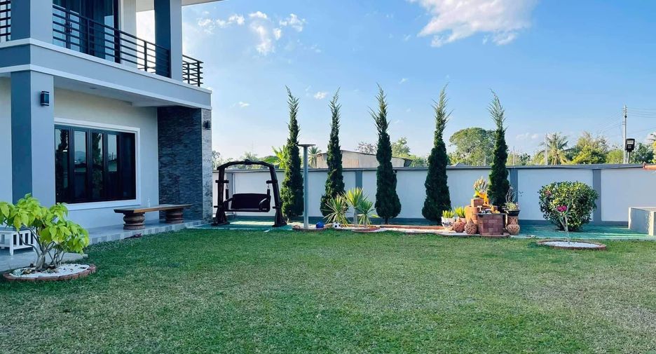 Villa zum Kauf mit 5 Zimmer in San Sai, Chiang Mai