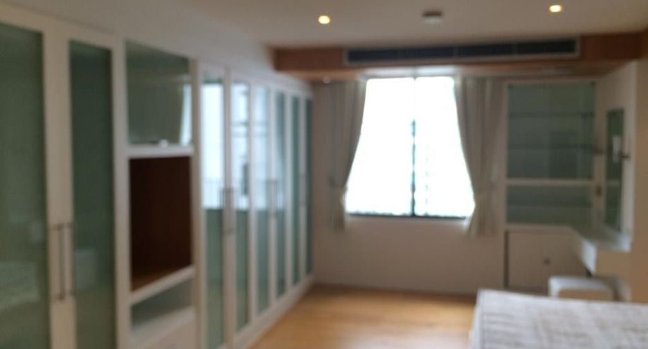 For rent 1 bed condo in Watthana, Bangkok