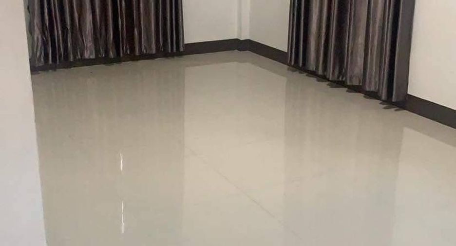 For sale 3 bedrooms house in Saraphi, Chiang Mai