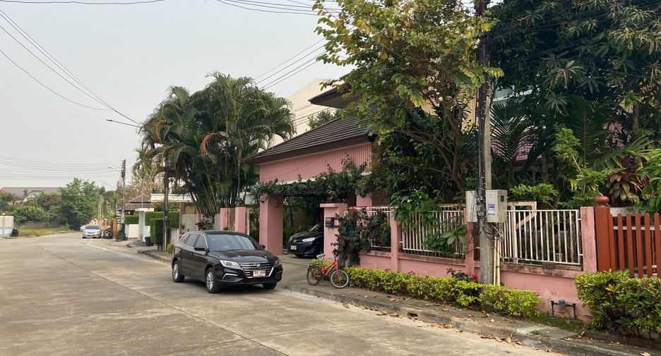 Casa en venta de 5 habitaciones en Hang Dong, Chiang Mai