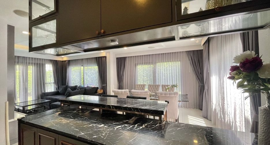 For sale 4 bedrooms house in Prawet, Bangkok