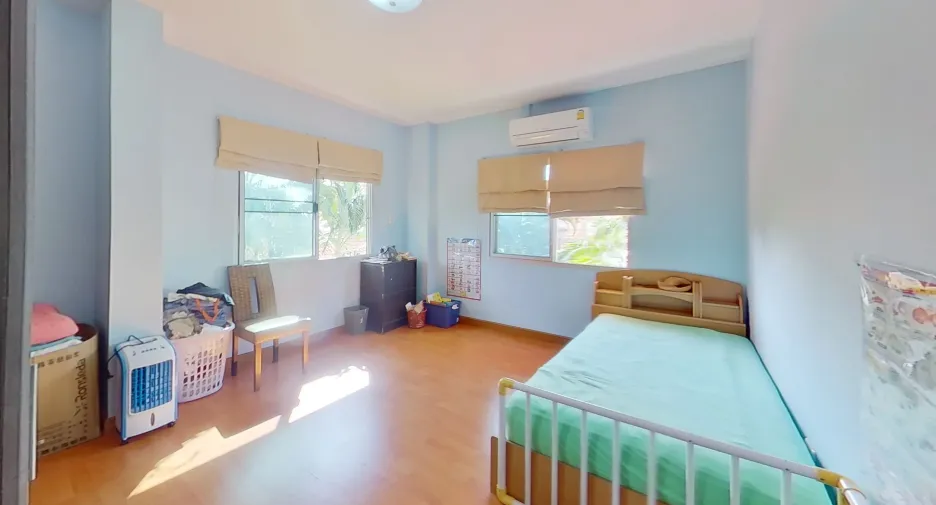 Haus zum Kauf mit 4 Zimmer in Hang Dong, Chiang Mai