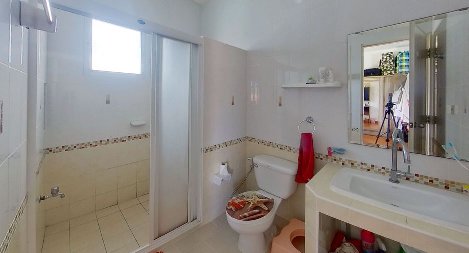 For sale 4 bedrooms house in Hang Dong, Chiang Mai