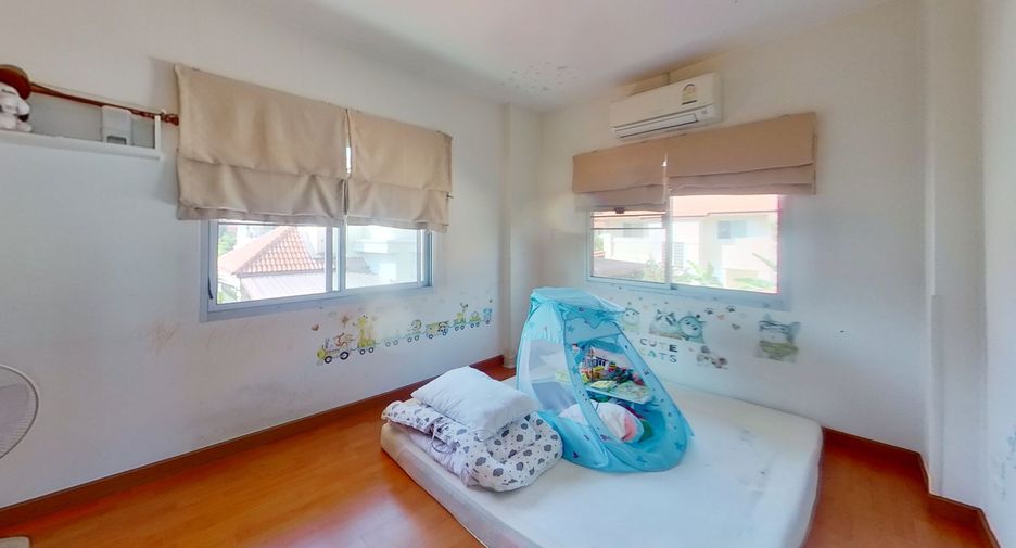 For sale 4 bedrooms house in Hang Dong, Chiang Mai