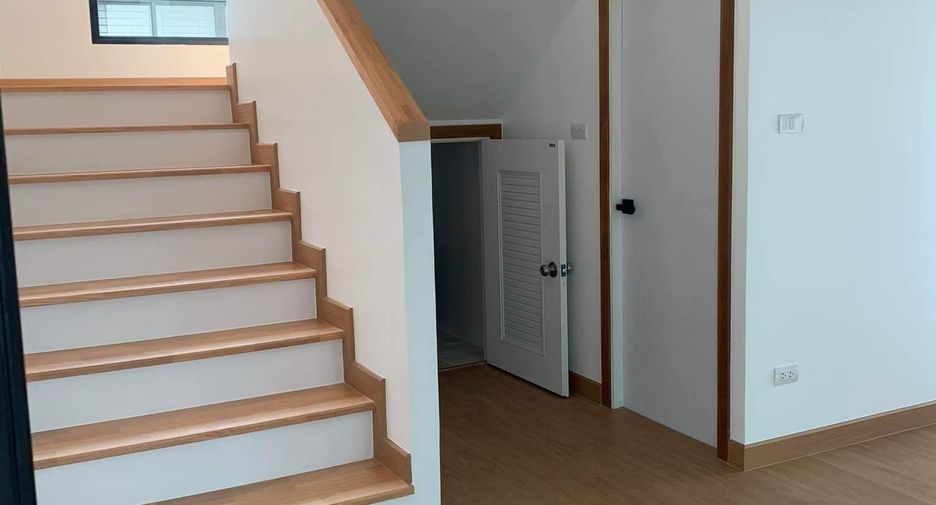 À vendre 4 chambres maison à Mueang Chiang Mai, Chiang Mai
