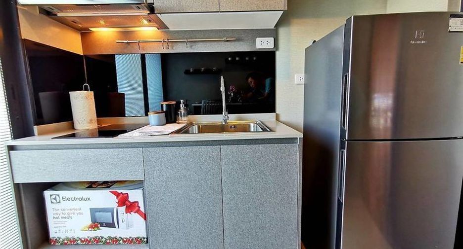 For rent 1 bed condo in Phra Khanong, Bangkok