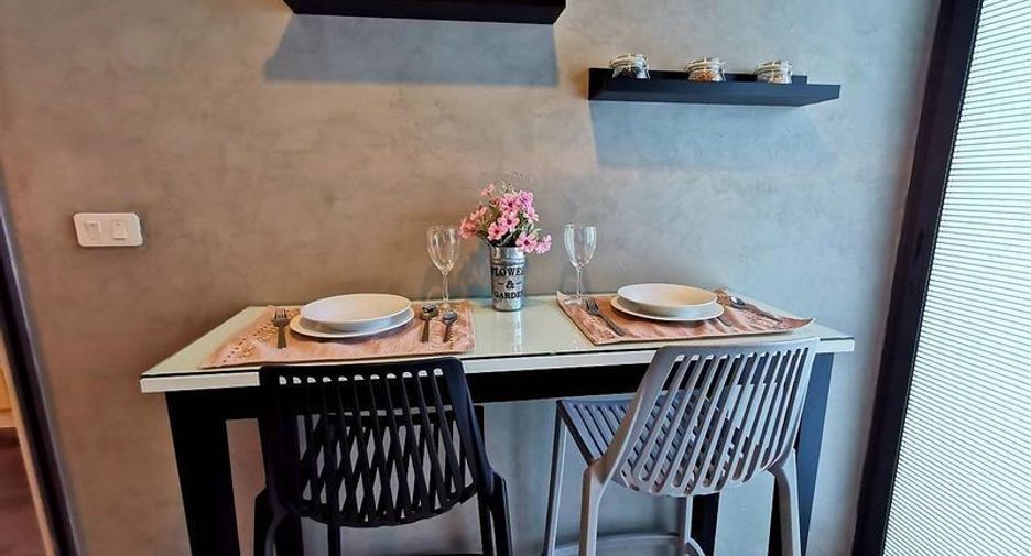 For rent 1 bed condo in Phra Khanong, Bangkok