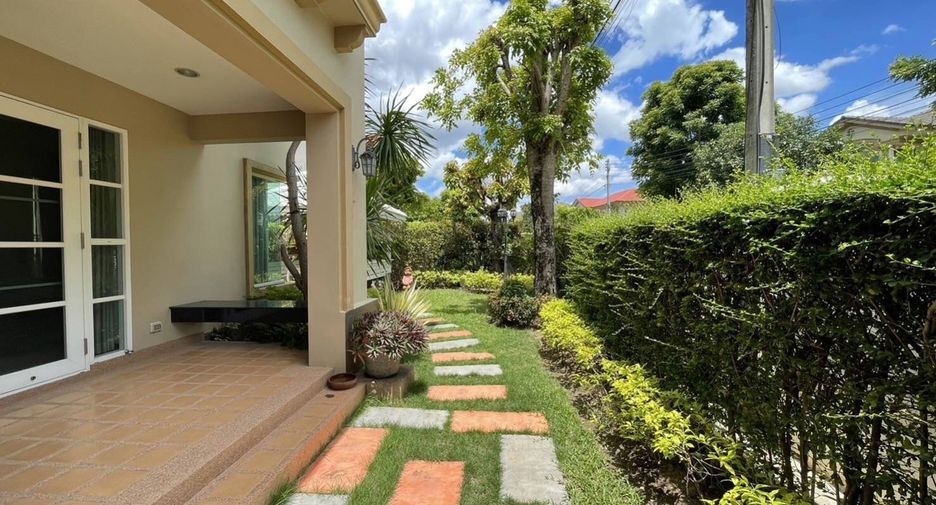 For sale 5 bedrooms house in Mueang Chiang Mai, Chiang Mai