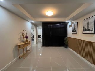 For rent 3 ベッドルーム house in Yan Nawa, Bangkok