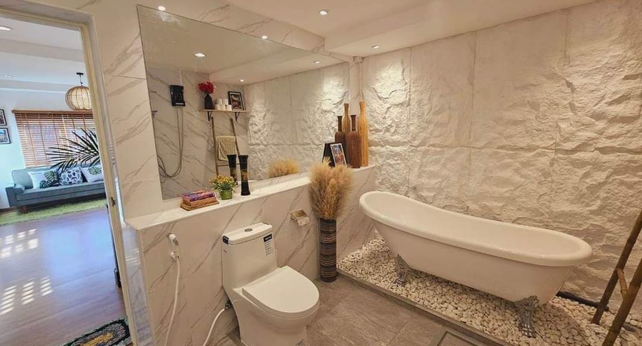 Продажа 4 спальни дом в Сан Патонг, Чианг Маи