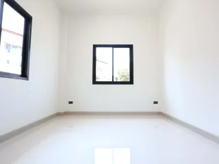 Casa en venta de 3 habitaciones en San Kamphaeng, Chiang Mai