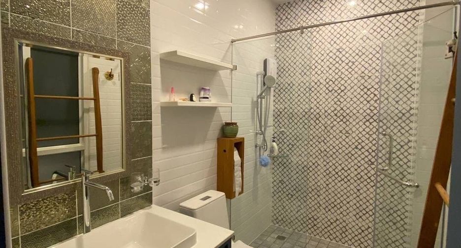 For sale 4 bedrooms house in Hang Dong, Chiang Mai
