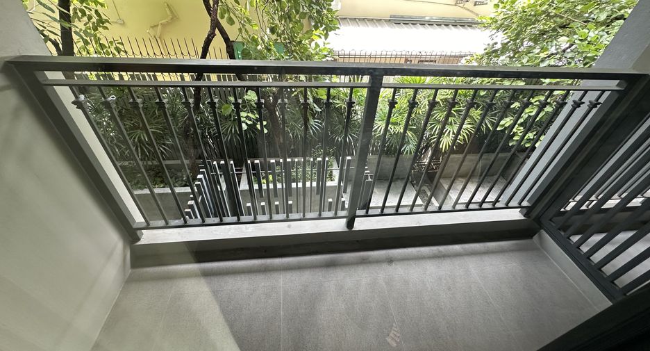 For rent 1 bed condo in Pathum Wan, Bangkok