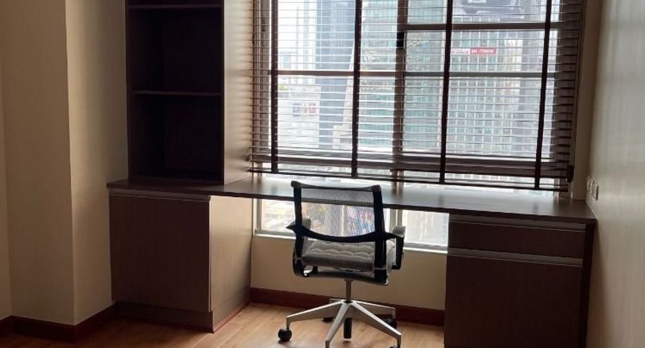 Wohnung zur Miete mit 3 Zimmer in Khlong Toei, Bangkok