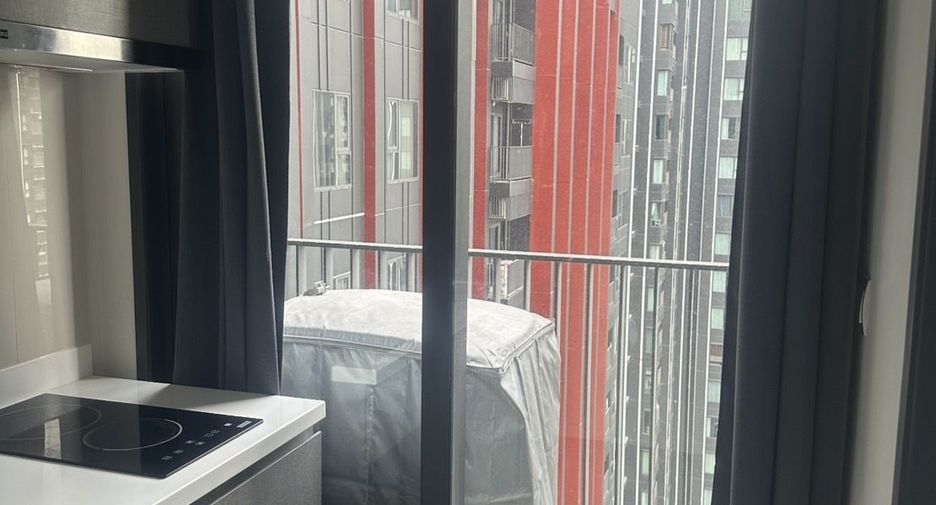 For rent studio condo in Huai Khwang, Bangkok