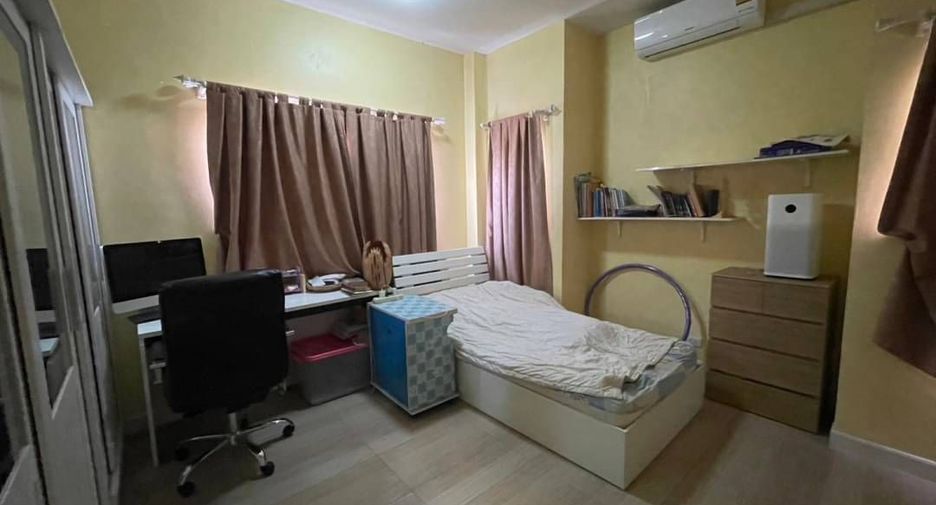 Casa en venta de 7 habitaciones en San Kamphaeng, Chiang Mai