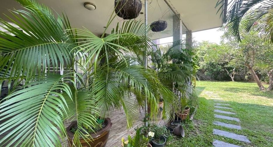 Casa en venta de 7 habitaciones en San Kamphaeng, Chiang Mai