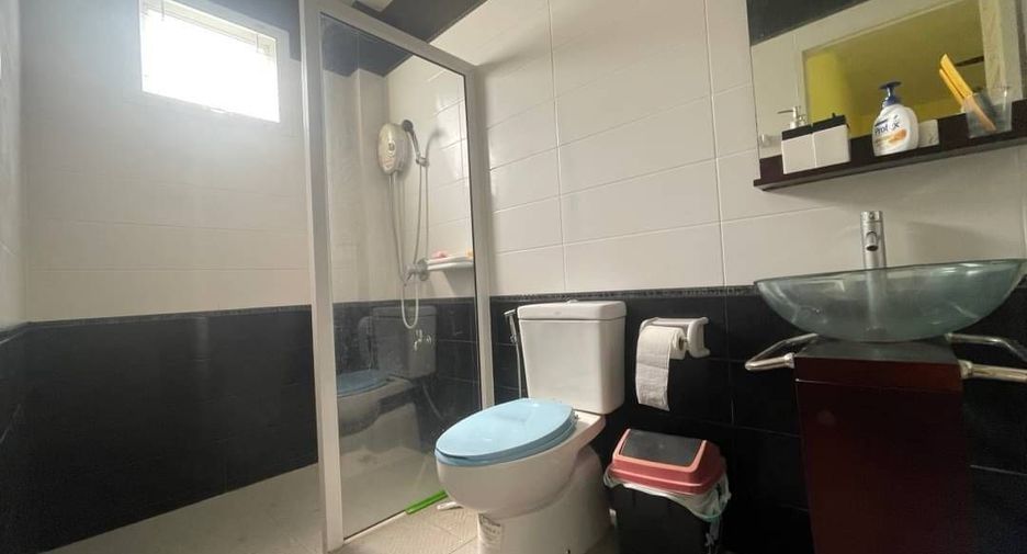Casa en venta de 7 habitaciones en San Kamphaeng, Chiang Mai