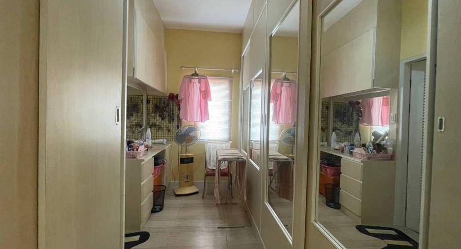 Casa en venta de 7 habitaciones en San Kamphaeng, Chiang Mai
