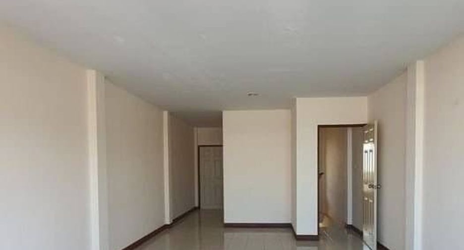 For sale 4 bedrooms townhouse in Mae Rim, Chiang Mai
