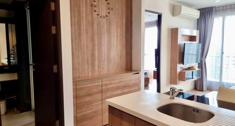 À vendre et à louer 1 chambre condo à Sathon, Bangkok