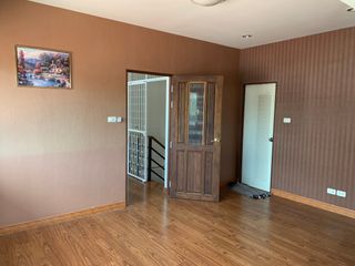 À vendre et à louer 5 chambres maison à San Kamphaeng, Chiang Mai