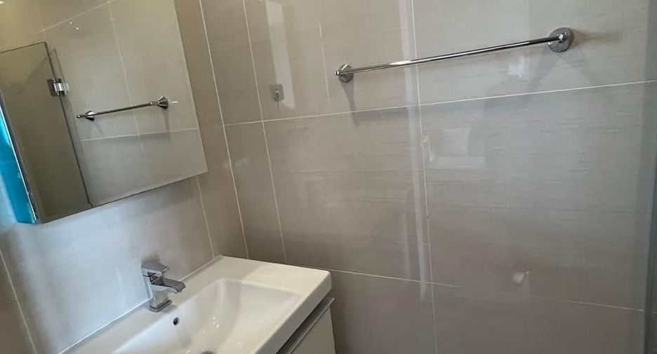 For rent studio condo in Khlong Toei, Bangkok