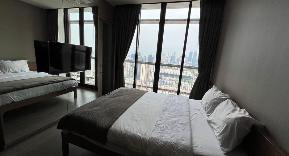 For rent studio condo in Khlong Toei, Bangkok