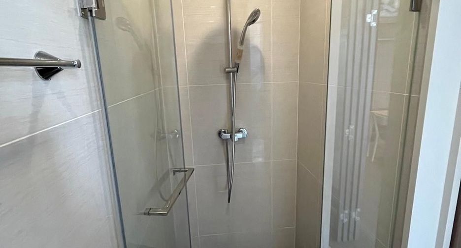 For rent studio condo in Khlong Toei, Bangkok