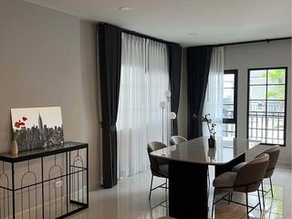 Haus zur Miete mit 4 Zimmer in Bang Phli, Samut Prakan