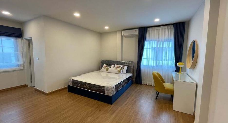 Аренда 4 спальни дом в Bang Phli, Самутпракан