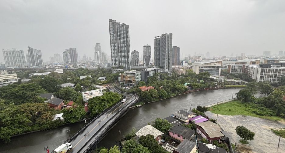 For rent 1 bed condo in Watthana, Bangkok