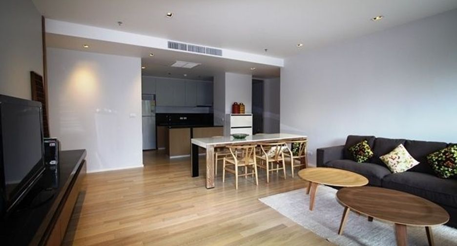For rent 2 bedrooms condo in Watthana, Bangkok