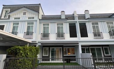 For rent 3 bedrooms townhouse in Prawet, Bangkok