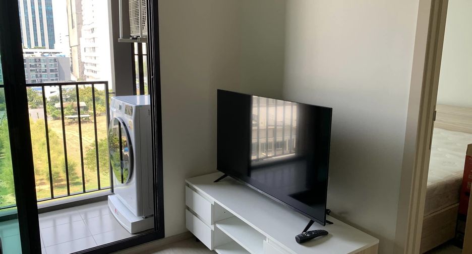 Condo en alquiler de 1 habitaciones en Huai Khwang, Bangkok