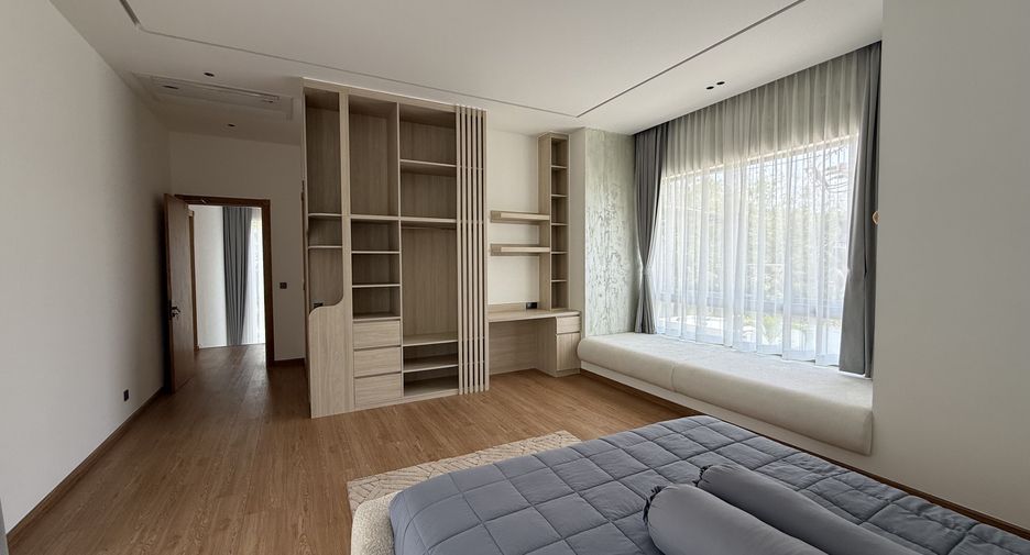 For sale 4 bedrooms villa in Thalang, Phuket