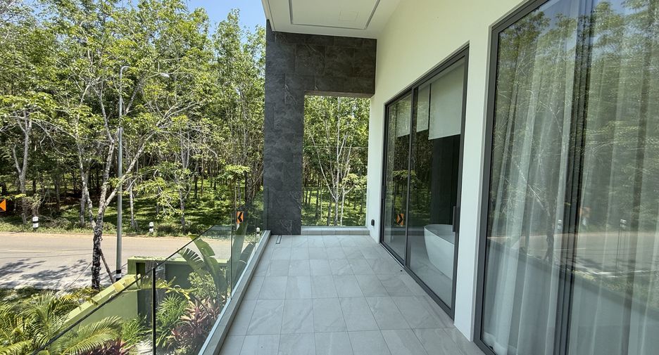 For sale 4 bedrooms villa in Thalang, Phuket