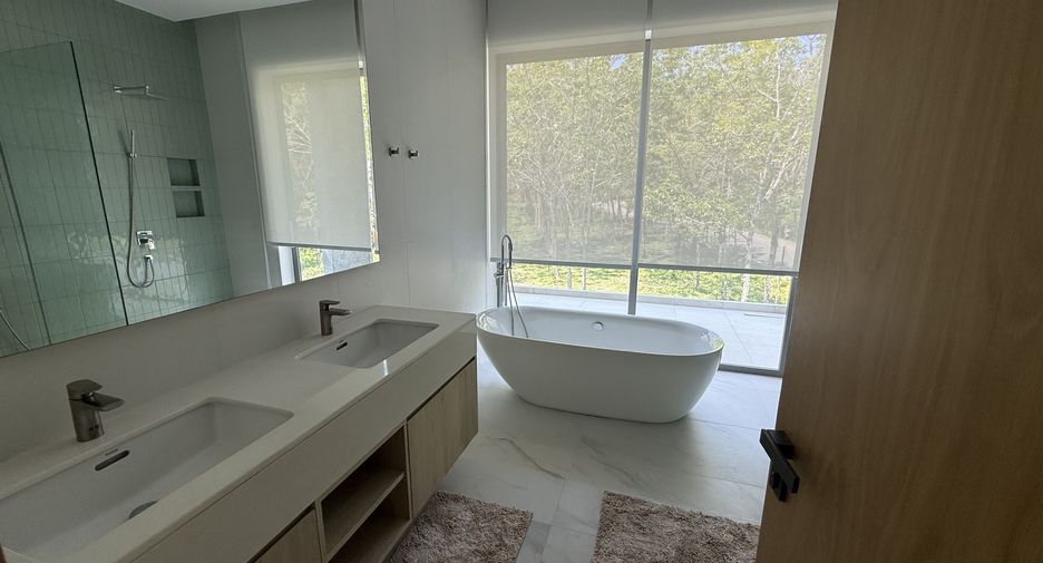 For sale 4 bedrooms villa in Thalang, Phuket